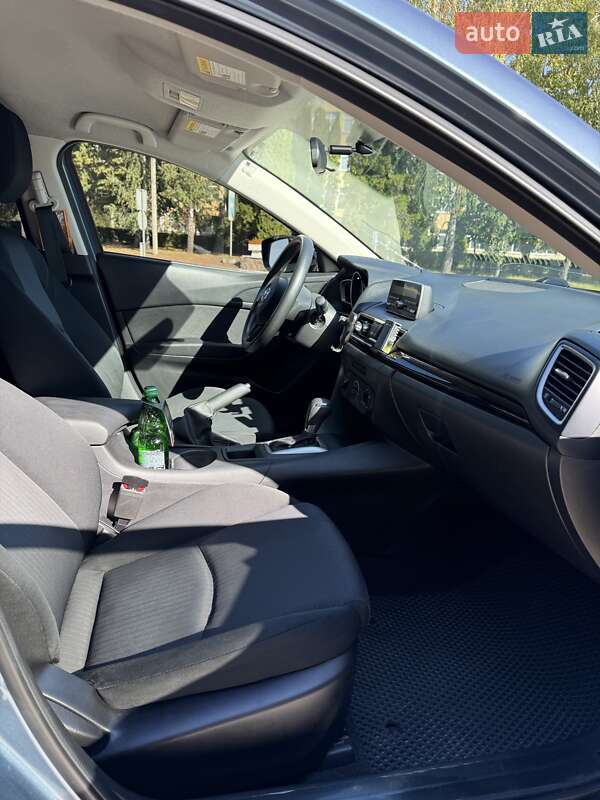 Седан Mazda 3 2015 в Белой Церкви