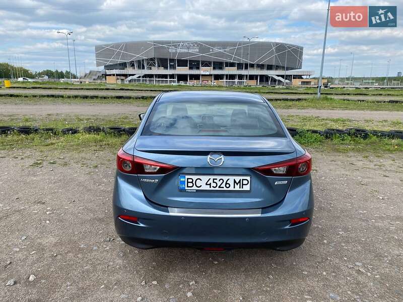 Седан Mazda 3 2014 в Львове