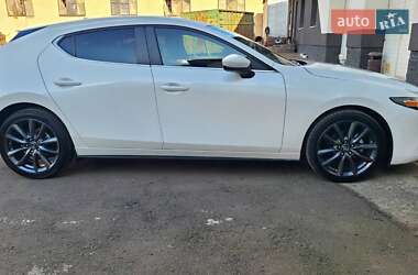 Хэтчбек Mazda 3 2018 в 