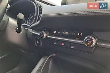 Седан Mazda 3 2019 в 