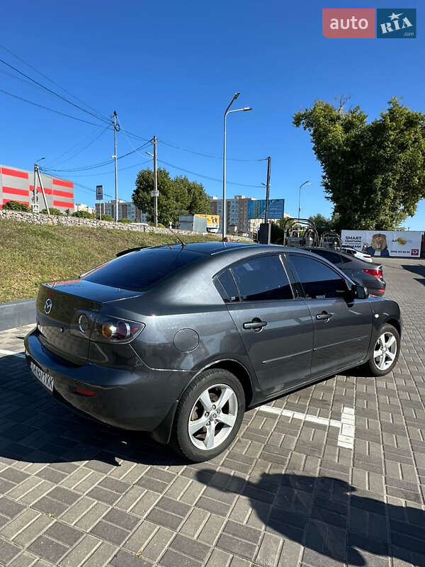Седан Mazda 3 2006 в Киеве