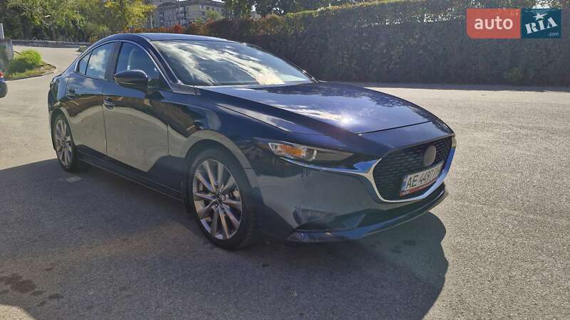 Седан Mazda 3 2019 в Днепре