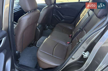 Хэтчбек Mazda 3 2014 в 