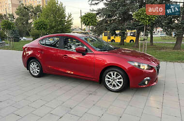 Седан Mazda 3 2016 в 