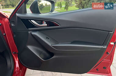 Седан Mazda 3 2016 в 