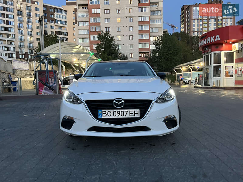 Седан Mazda 3 2014 в Тернополе