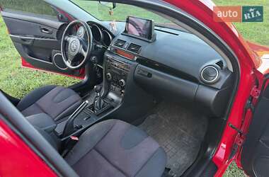 Седан Mazda 3 2005 в 
