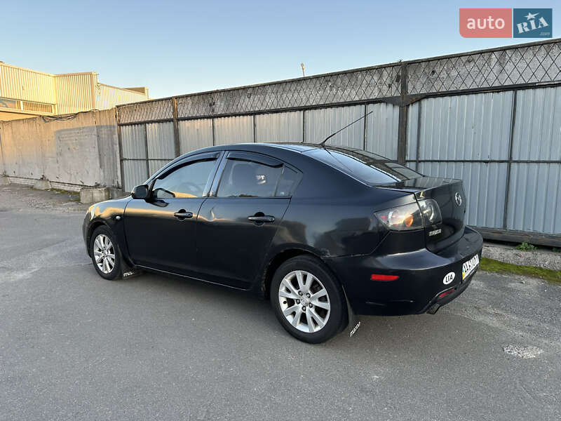 Седан Mazda 3 2008 в Киеве