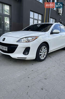 Седан Mazda 3 2011 в 