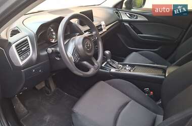 Седан Mazda 3 2016 в 