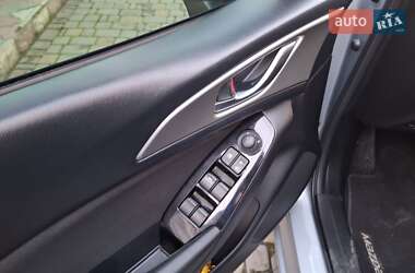 Седан Mazda 3 2016 в 