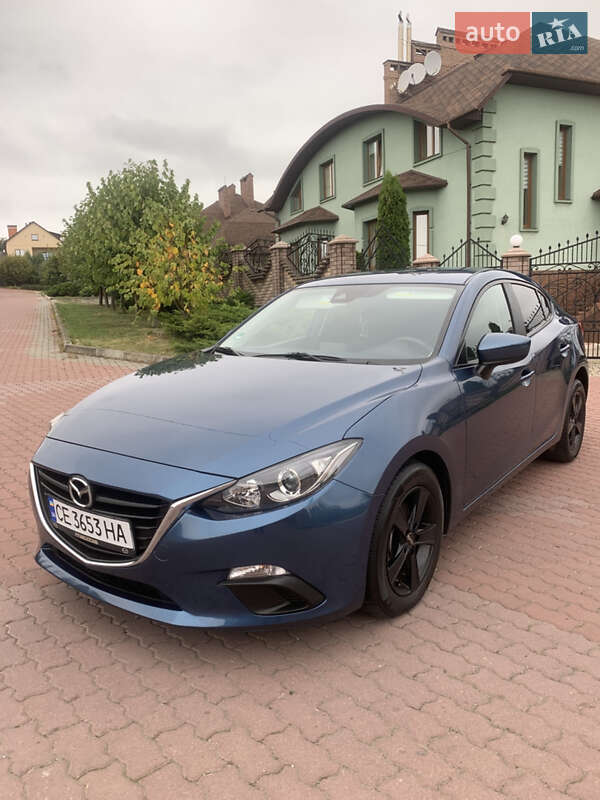 Седан Mazda 3 2017 в 