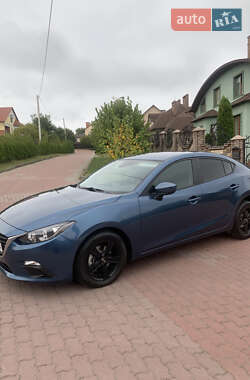 Седан Mazda 3 2017 в 