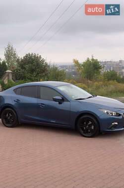 Седан Mazda 3 2017 в 
