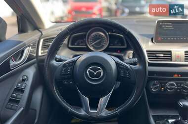 Хэтчбек Mazda 3 2013 в 