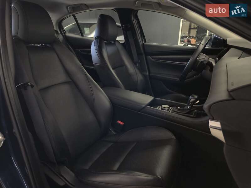 Седан Mazda 3 2021 в Николаеве