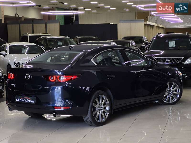 Седан Mazda 3 2021 в Николаеве