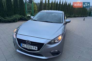 Седан Mazda 3 2016 в 