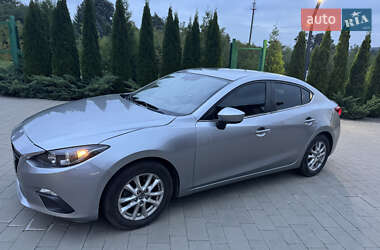 Седан Mazda 3 2016 в 