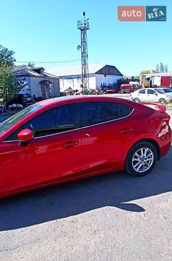 Седан Mazda 3 2015 в 