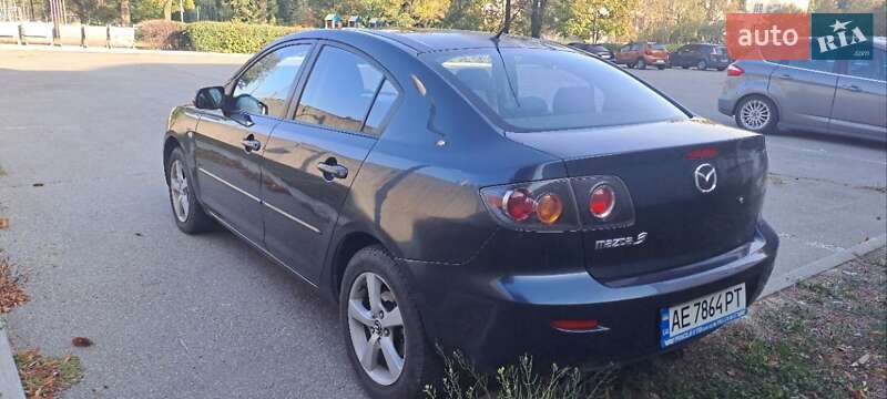 Седан Mazda 3 2005 в Запорожье