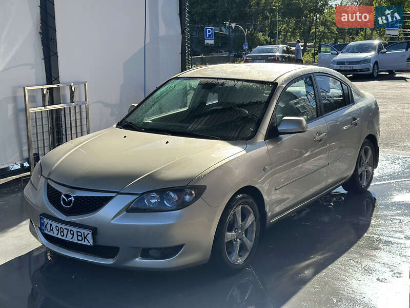 Седан Mazda 3 2005 в Киеве