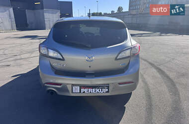 Хэтчбек Mazda 3 2011 в 