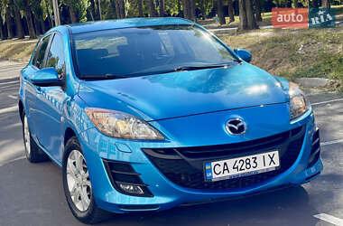 Хэтчбек Mazda 3 2009 в Киеве