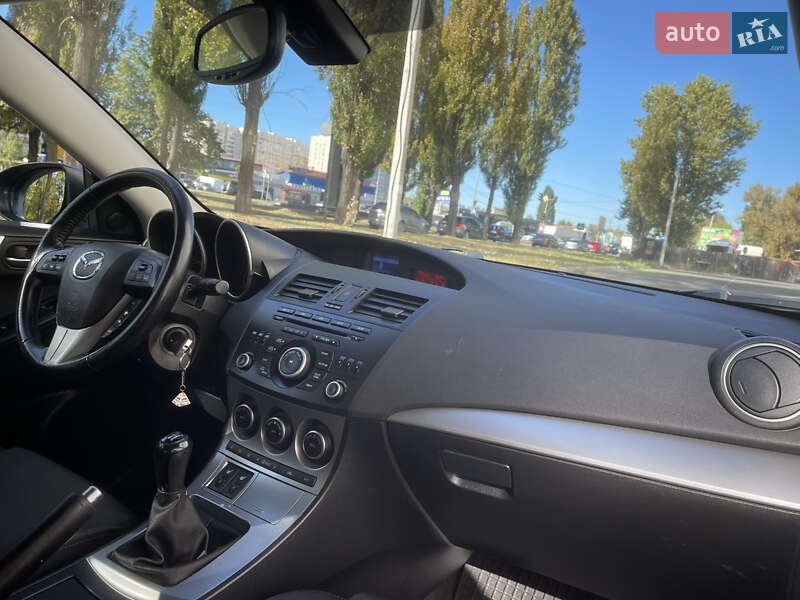 Хетчбек Mazda 3 2009 в Києві фото 31 Хетчбек Mazda 3 2009 в Києві