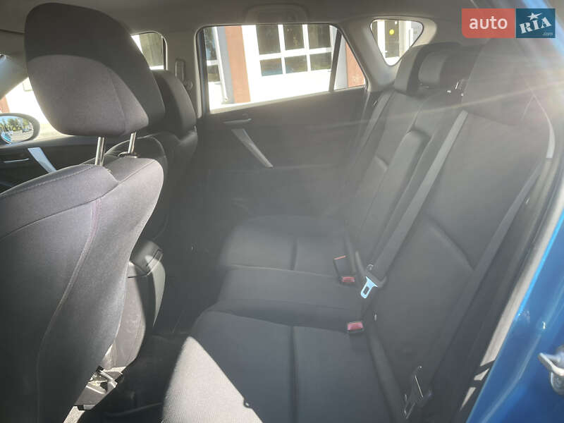 Хетчбек Mazda 3 2009 в Києві фото 37 Хетчбек Mazda 3 2009 в Києві