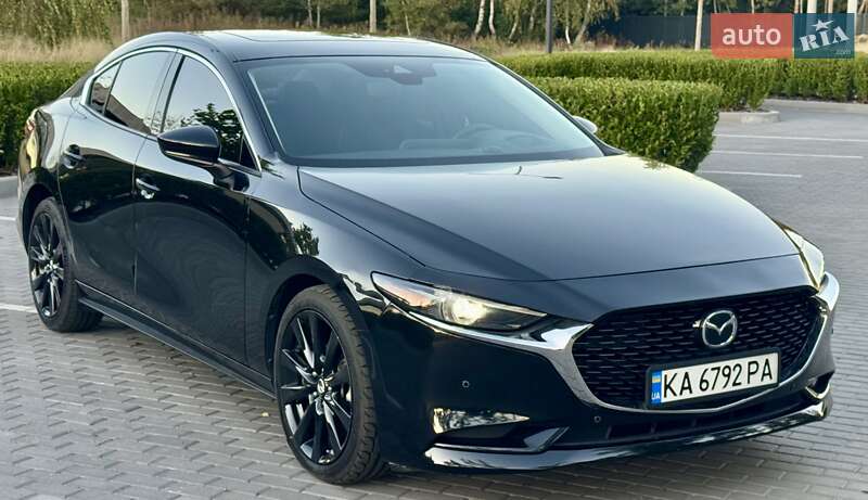Седан Mazda 3 2019 в Киеве