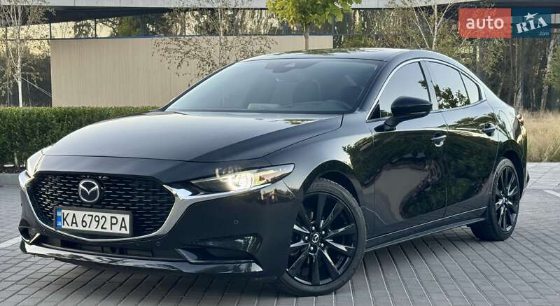Седан Mazda 3 2019 в Киеве
