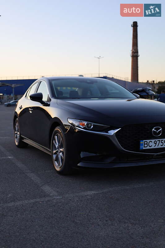 Седан Mazda 3 2021 в Львове