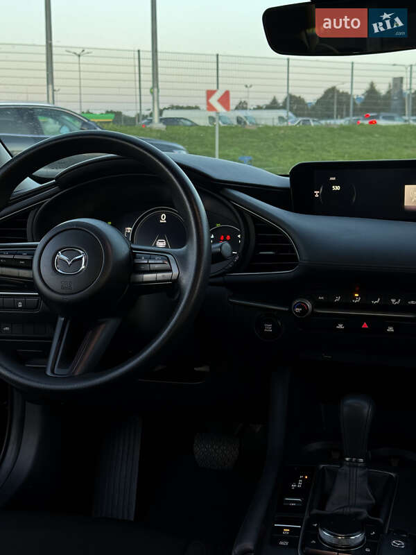 Седан Mazda 3 2021 в Львове