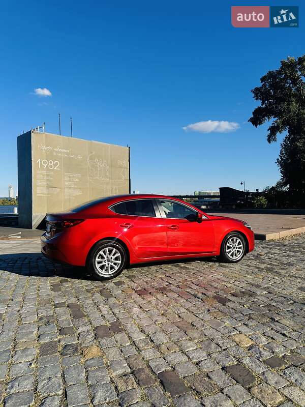 Mazda 3 2016