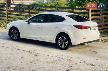 Седан Mazda 3 2017 в 