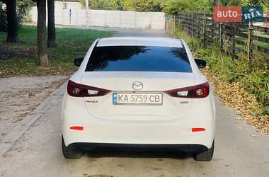 Седан Mazda 3 2017 в 
