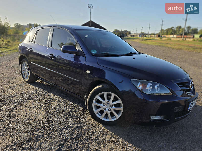 Хэтчбек Mazda 3 2008 в Житомире