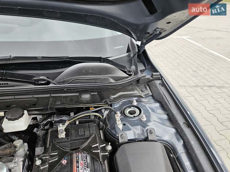 Седан Mazda 3 2023 в Киеве фото 25 Седан Mazda 3 2023 в Киеве