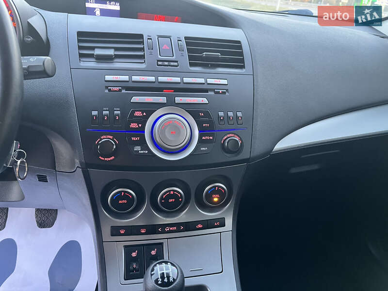 Хэтчбек Mazda 3 2010 в Полтаве фото 26 Хэтчбек Mazda 3 2010 в Полтаве