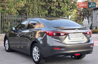 Седан Mazda 3 2017 в 