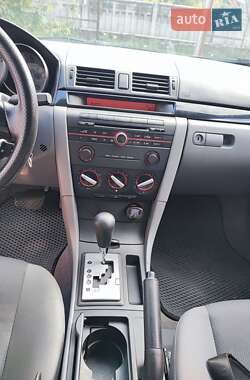 Седан Mazda 3 2007 в 