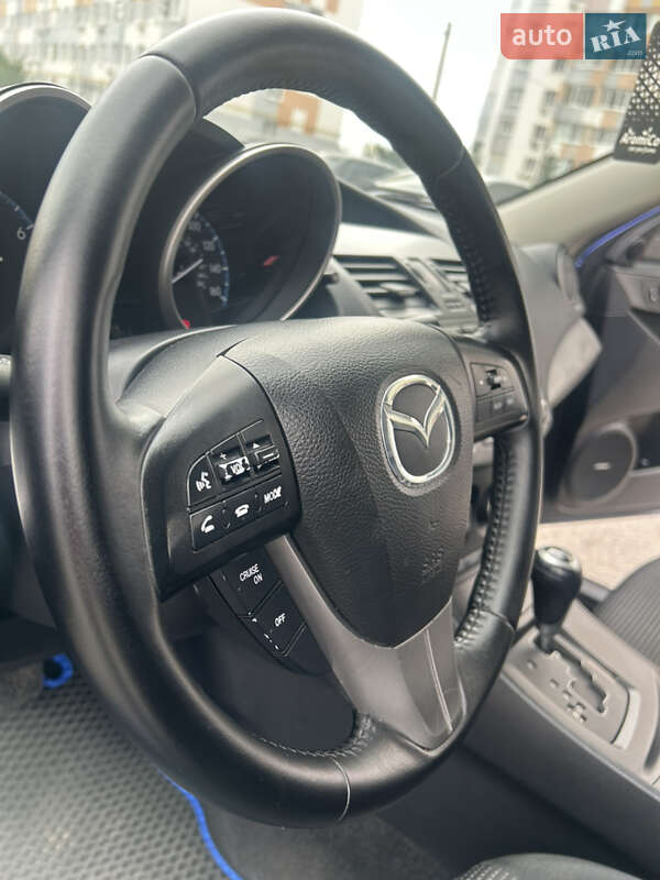 Седан Mazda 3 2013 в Харькове