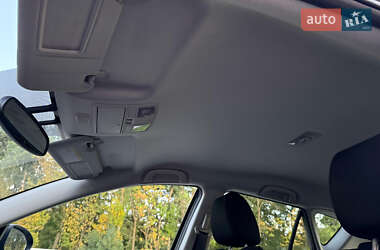 Хэтчбек Mazda 3 2013 в 