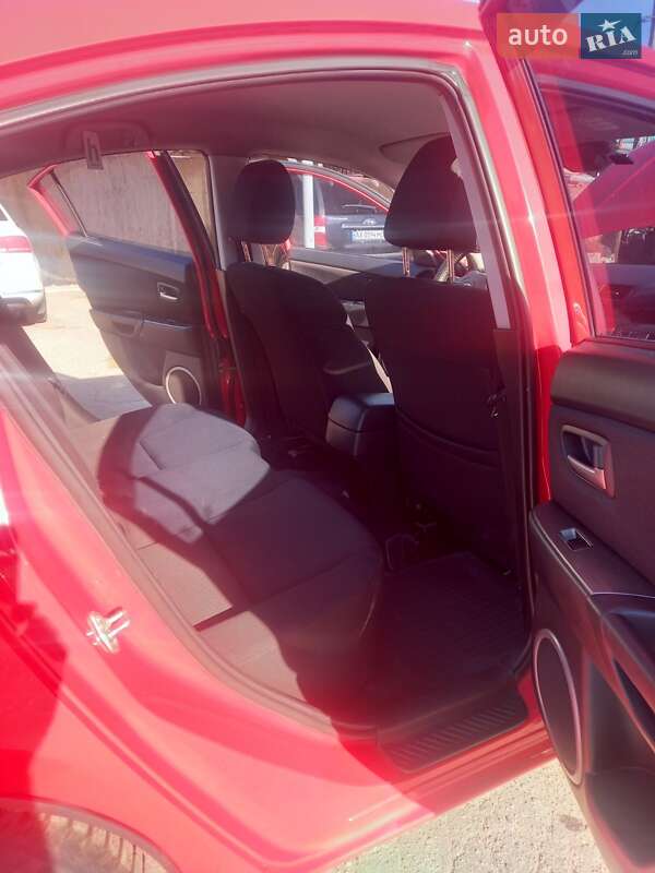 Седан Mazda 3 2007 в Первомайске