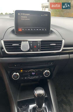Седан Mazda 3 2014 в 