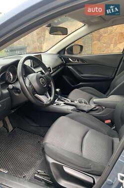 Седан Mazda 3 2014 в 