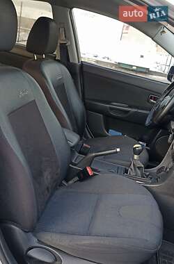 Седан Mazda 3 2003 в 