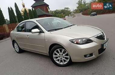 Седан Mazda 3 2008 в Днепре