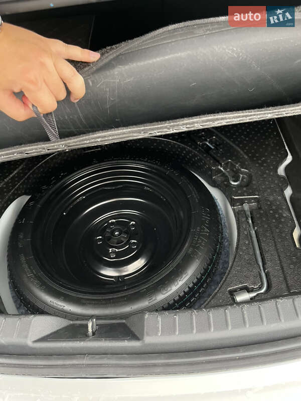 Седан Mazda 3 2022 в Ивано-Франковске